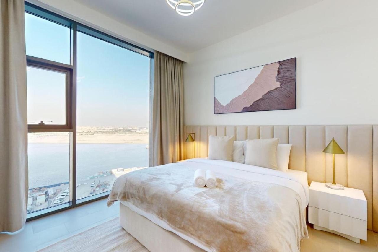 Creek Rise Tower 1 - Bright Two Bedroom
